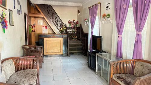 OYO 92767 Losmen Griya Mulia Katingan Kuala