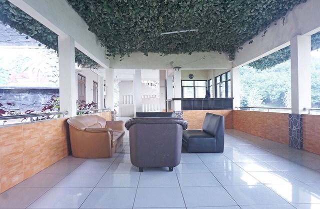 OYO 92966 Villa Bukit Awan
