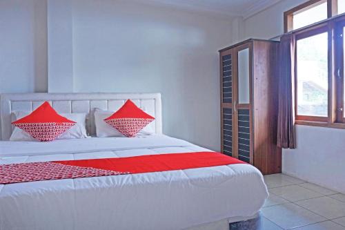 OYO 92966 Villa Bukit Awan