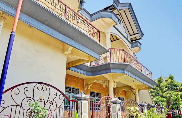 OYO 93108 Homestay H Syarif Syariah – RA Kartini