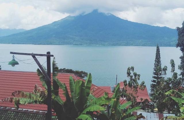 OYO 93241 Hotel Puri Azzura Danau Ranau Near Danau Ranau Pusri