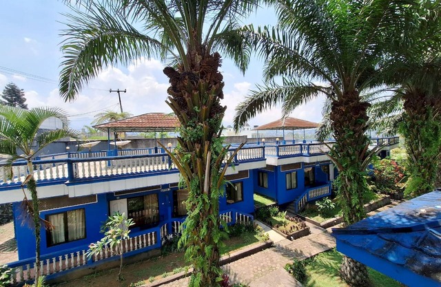 OYO 93280 Villa Efita