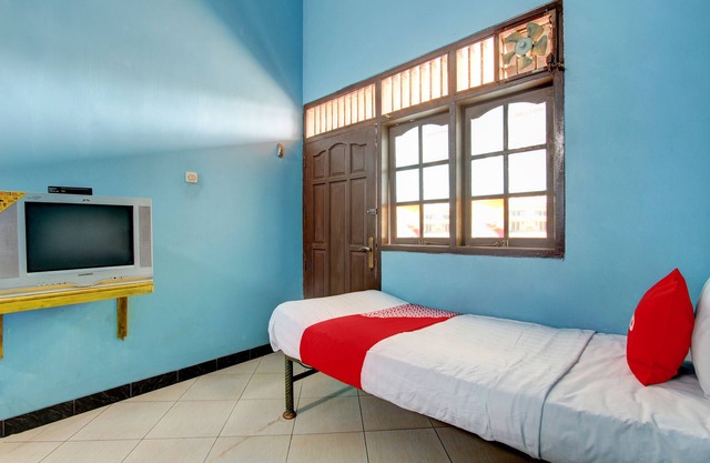 OYO 93360 Wisma Subur Syariah