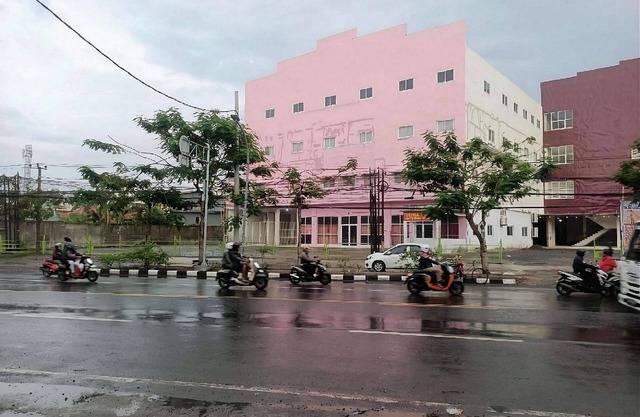 OYO 93388 Enjoy Homestay & Cafe