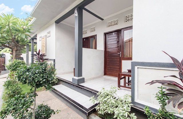 OYO 93482 Penginapan Tenang Lovina