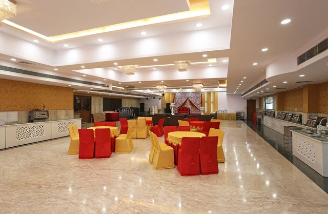 OYO 9377 Prakash Continental