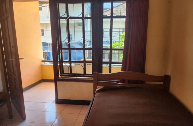 OYO 93869 Regina Homestay Syariah