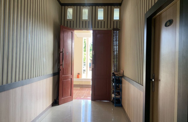 OYO 93918 Wisma Tulip Near Masjid Besar Desa Tanabangka