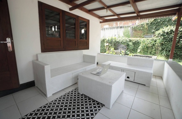 OYO 93971 Villa Kamandalu