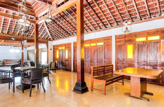 OYO 94357 Joglo Menoreh Resto & Homestay