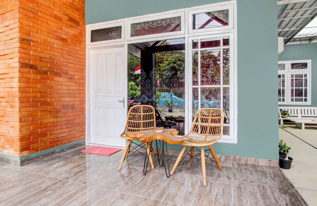 OYO 94701 Green House
