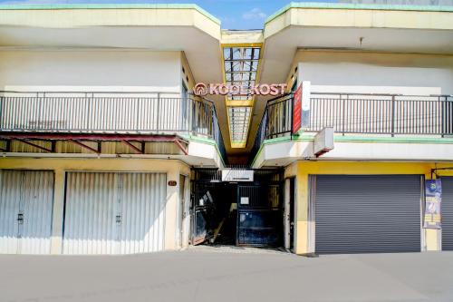 OYO 94716 Hartini Residence Syariah