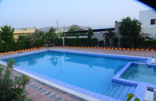 OYO Chitvan Farm