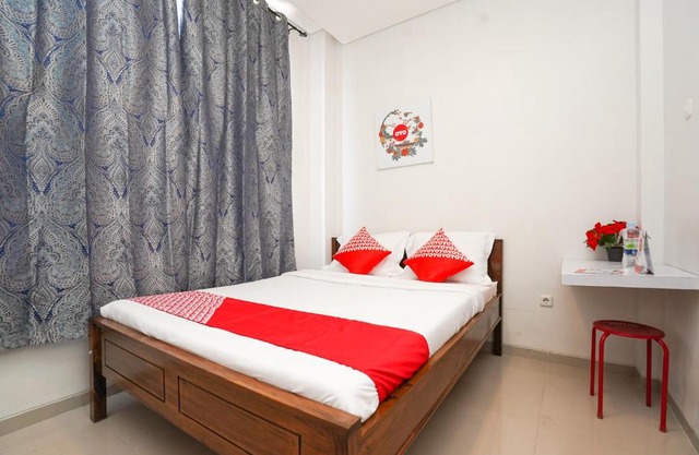 OYO Flagship 318 K1 UPN Rungkut Madya