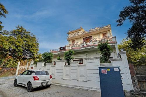 OYO Flagship Hotel Royal Green Residency