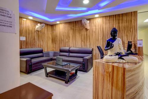 OYO Flagship Hotel The Nine's