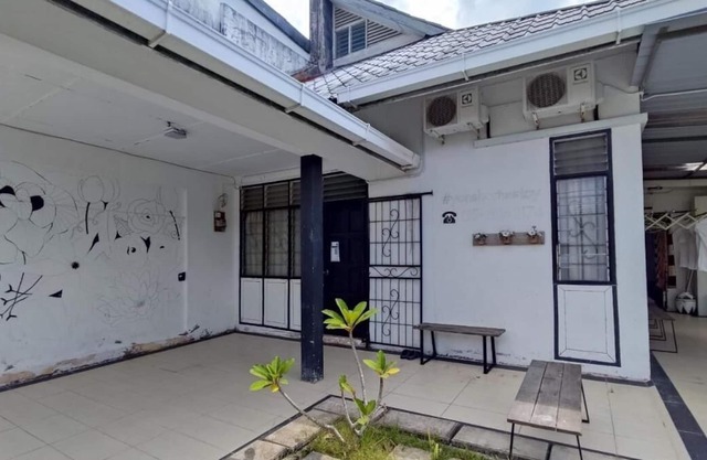 OYO HOME 90322 Yons' Homestay