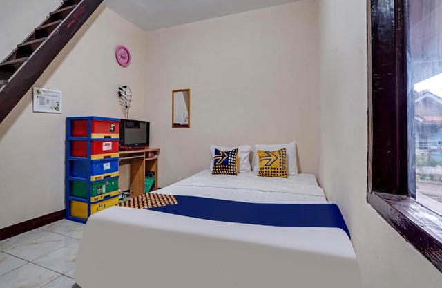 OYO Homes 90917 Eco Tourism Geopark Padalarang Homestay Syariah