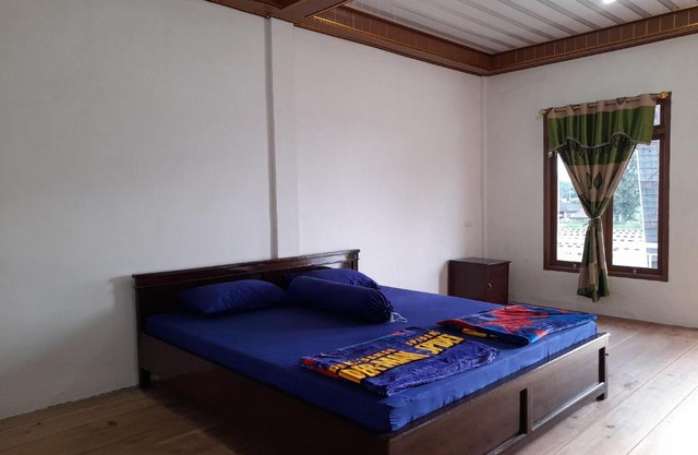OYO HOMES 91248 Desa Wisata Banding Agung Danau Ranau