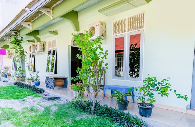 OYO Life 2745 Nabeza House