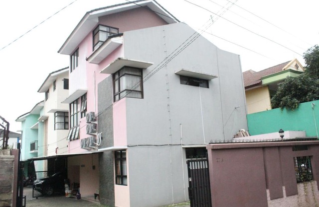 OYO Life 3162 Raihan Residence