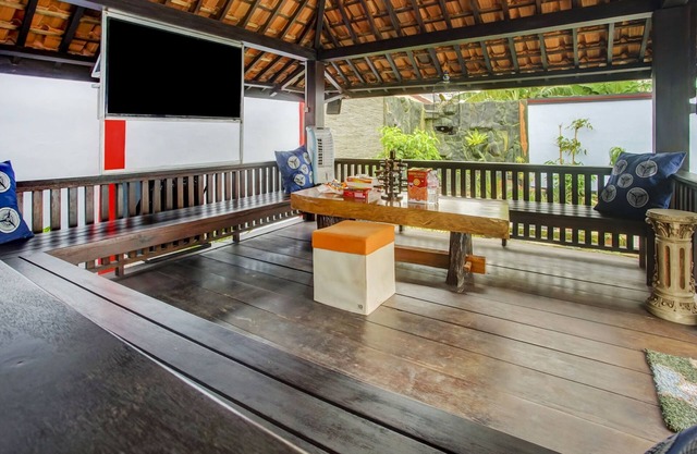 OYO Life 3982 Azka Homestay Syariah