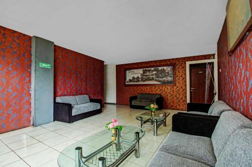 OYO Life 90071 Paralayang View