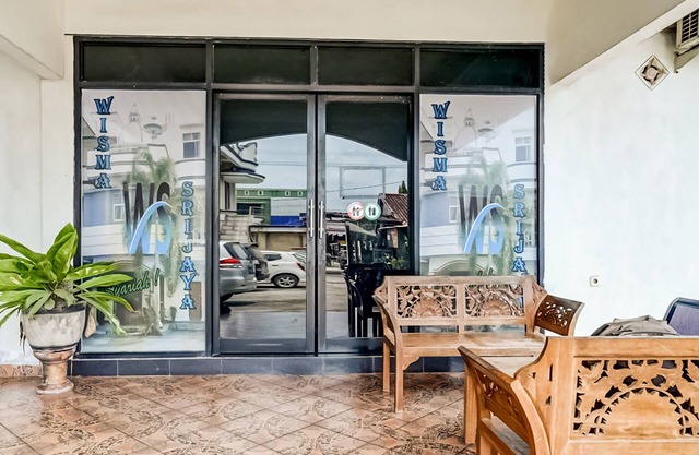 OYO Life 91160 Wisma Srijaya Syariah
