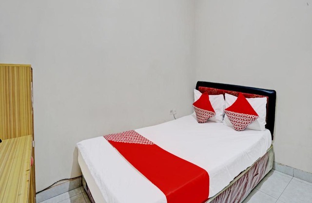 OYO Life 92190 Arya Guest House