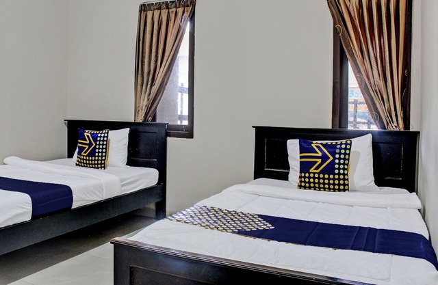 OYO Life 92509 Maulana Guest House Simpur