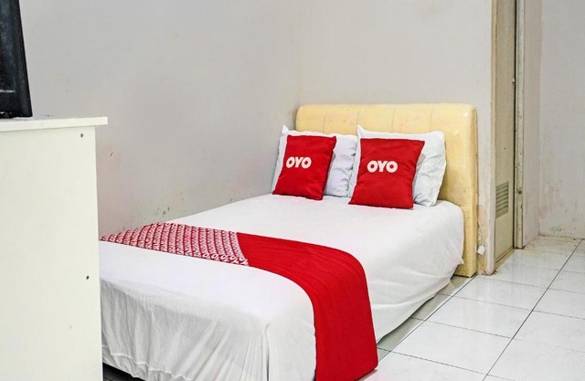 OYO Life 92684 Kost Mutiara Nirwana