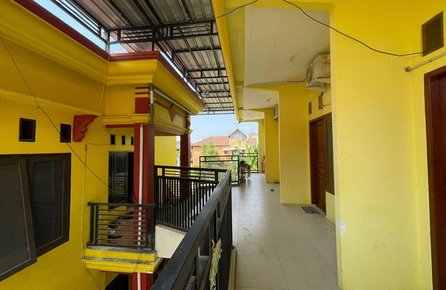 OYO Life 93036 Eddy Homestay Syariah