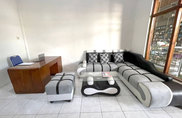 OYO Life 93083 Nova Jaya 3 Homestay Syariah