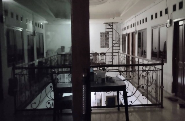 OYO Life 93160 Kost Jenny Karawang