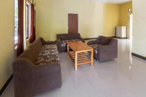 OYO Life 93409 Anugrah House