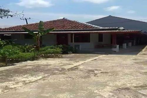 OYO Life 93841 Panorama Dewi