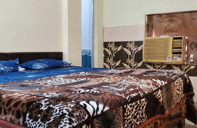 OYO Rock Star Hotel & Rooms