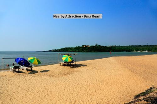 OYO Royal Castle Near Baga Beach