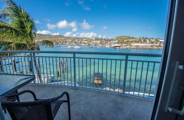 Oyster Pond - Oyster Bay Beach Resort - Condo