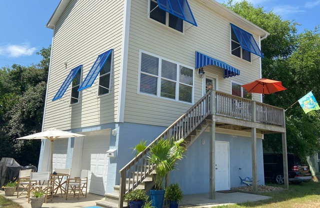 Oyster Shack by the Bay / 4 minutes to Morehead City Waterfront/Big Rock Landing
