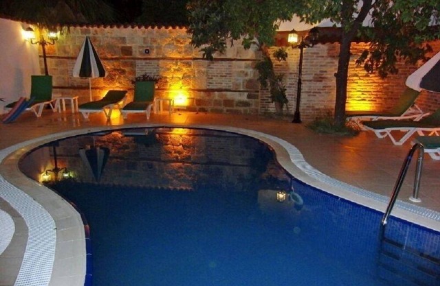Ozkavak Hotel Kaleici