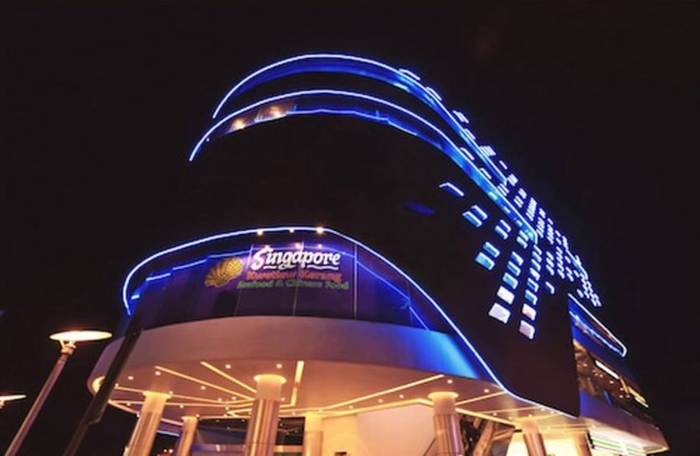 Ozone Hotel Pantai Indah Kapuk