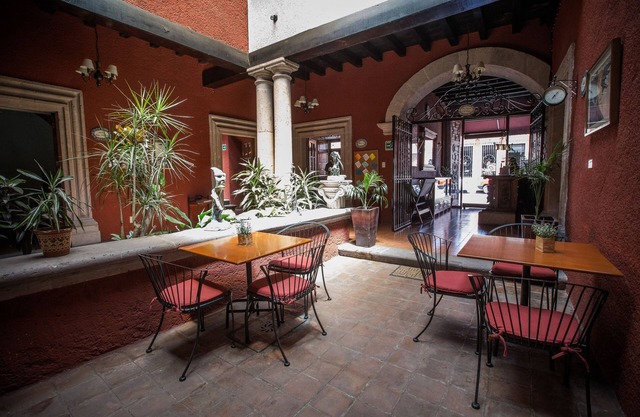 Pórtico Hotel & Galería