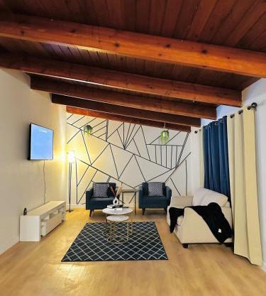 P and N Suites