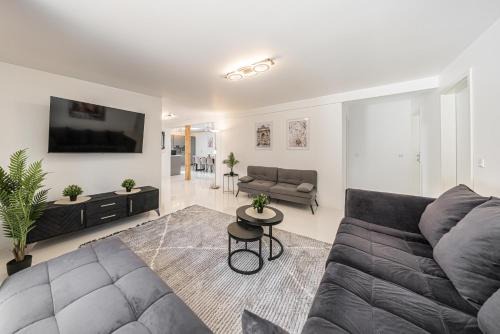 P3 Premium-Lounge, 5 Zimmer, 140 qm, Parkplatz