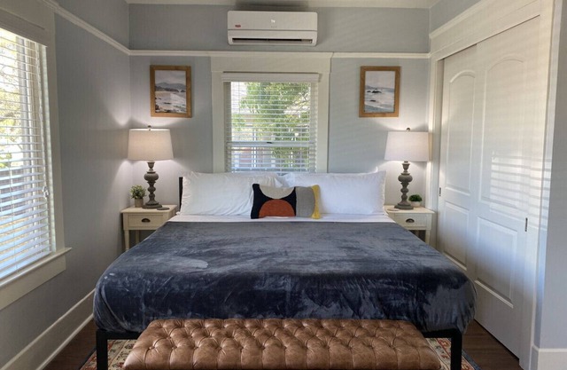 Pacific Craftsman One Bedroom With Washer Dryer Heart Of South Park