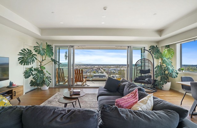 Pacific Panorama - Christchurch Holiday Apartment