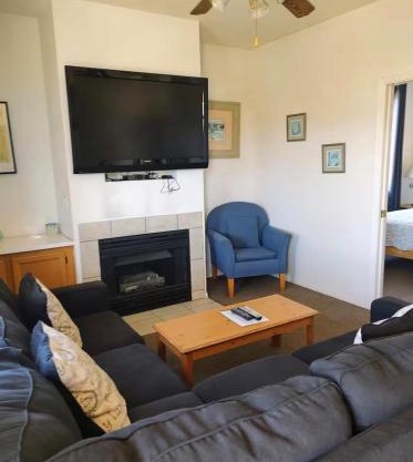Pacific Plaza #306 - Ocean View Condo - 1BdrmD-2Q