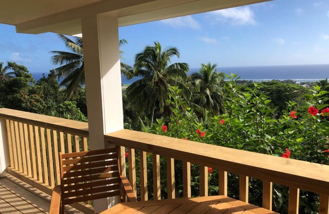 Pacific views, tranquil location, large home Navy House 2