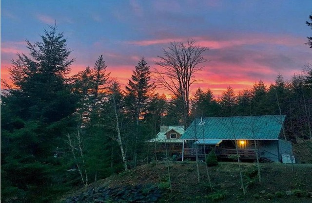 Packwood Ski & Vacation Getaway